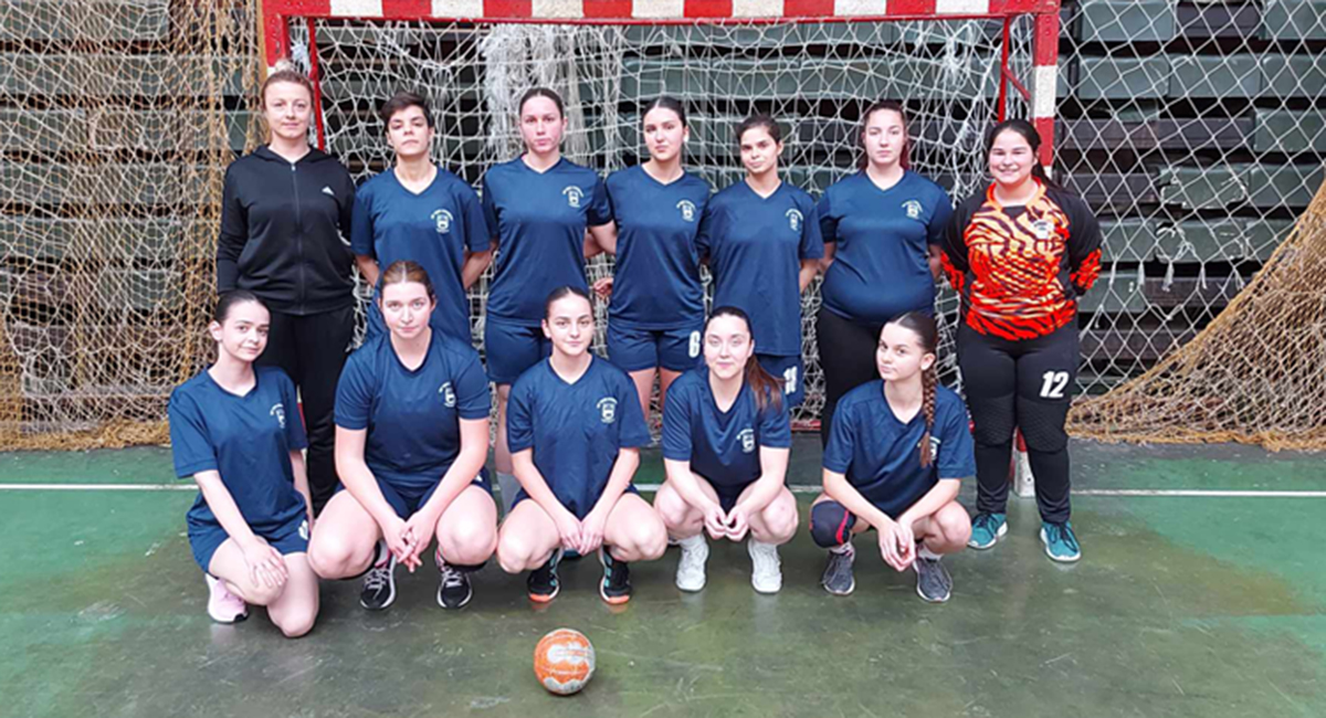 Женскиот тим на СОУ „Јосиф Јосифовски“ од Гевгелија освои прво место на регионалниот натпревар во Велес